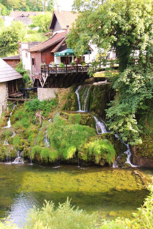 Apartman Drenovac Slunj Esterno foto