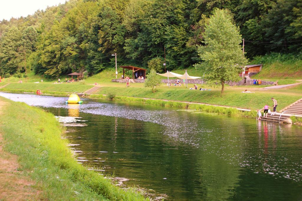 Apartman Drenovac Slunj Esterno foto