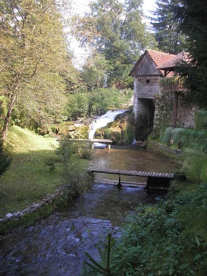 Apartman Drenovac Slunj Esterno foto